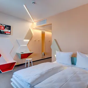 Hotel Meininger Hauptbahnhof Heidelberg